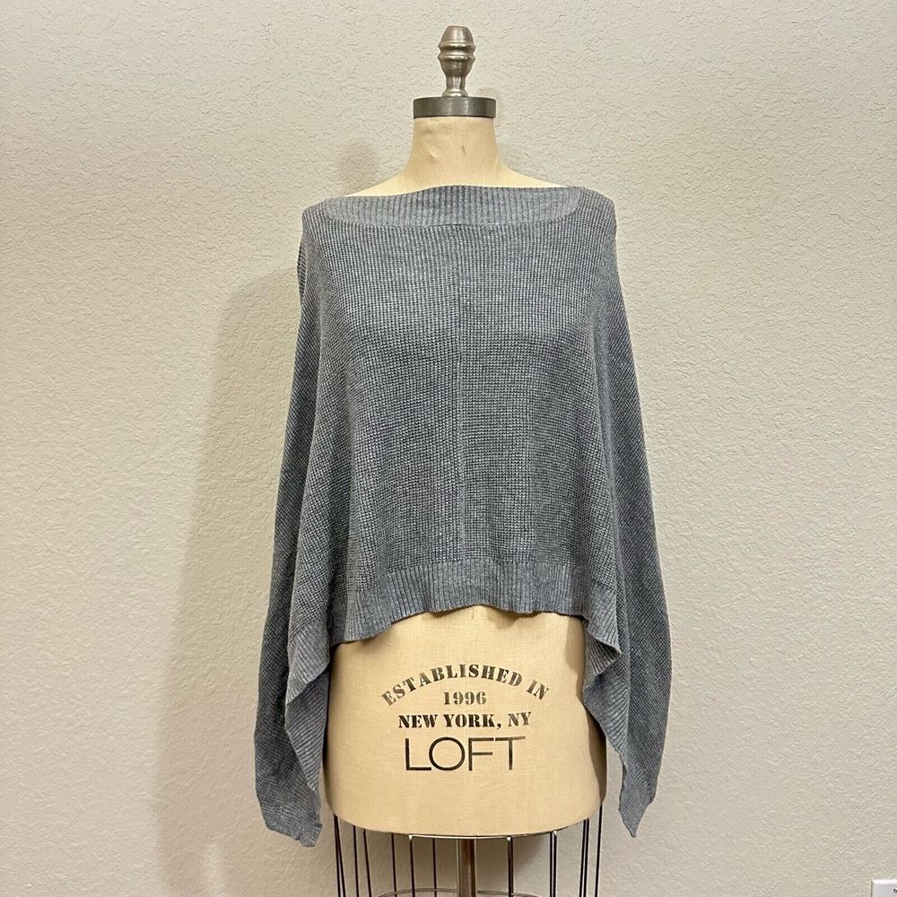 LULULEMON Cashmere Blend Knit Forward Flow Poncho Sweater in Grey